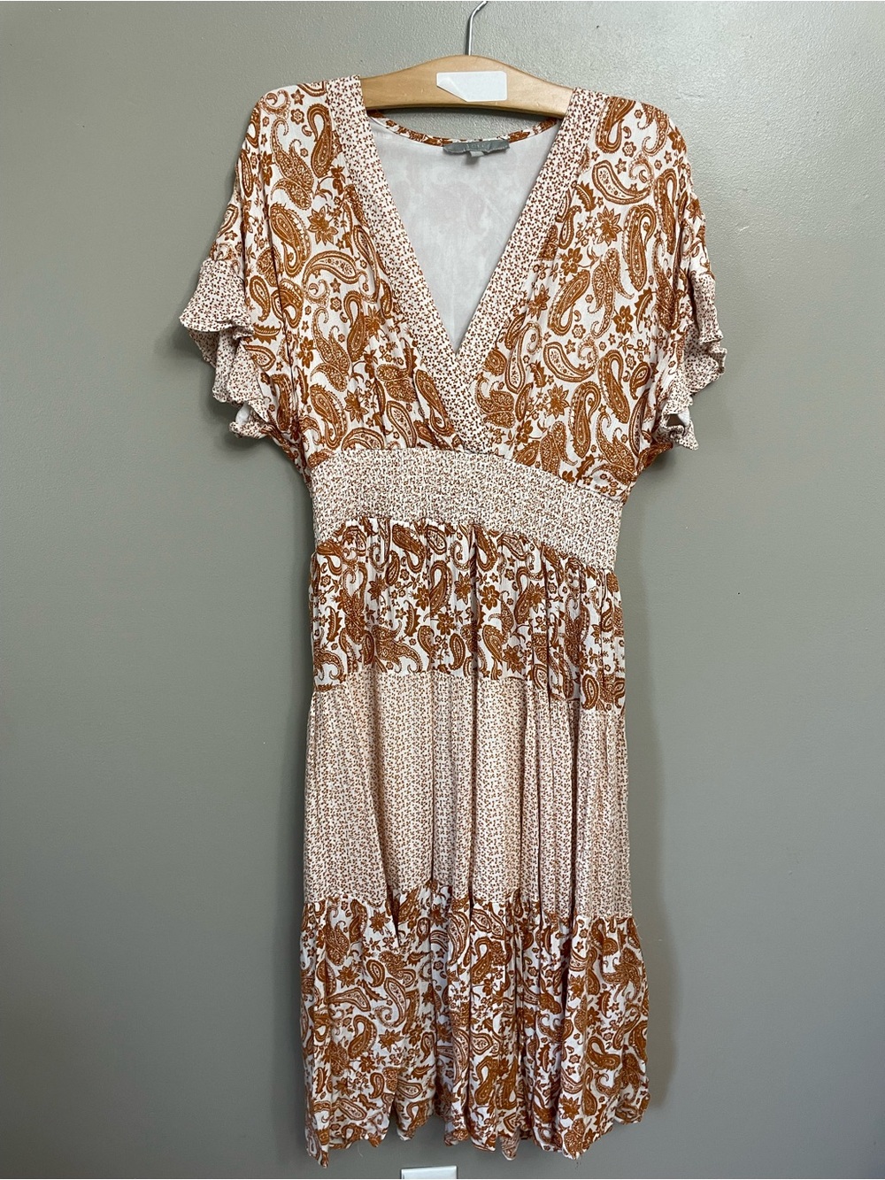 Women's Brown Floral V-Neck Smocked Waist Tiered Maxi Dress